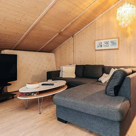 Сasa de vacaciones 6 Person In *